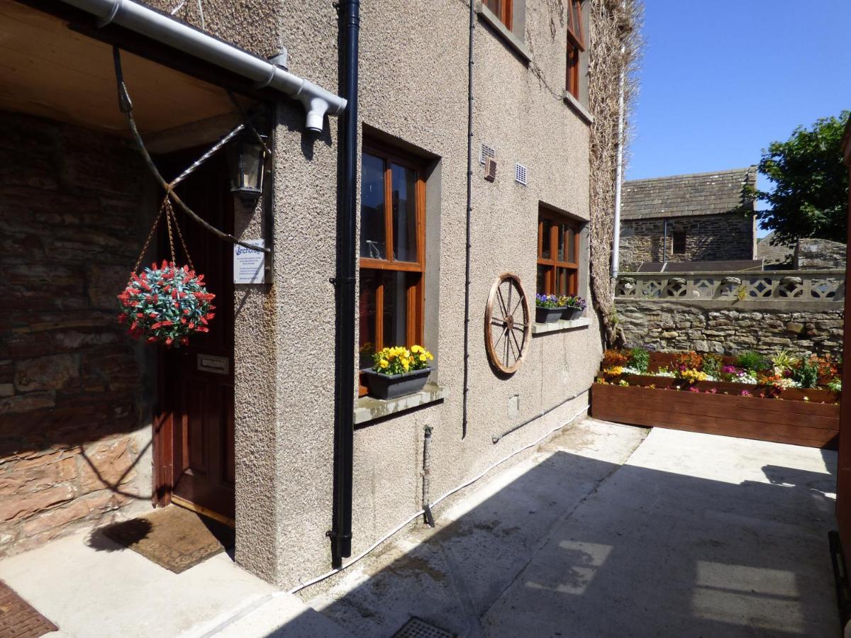The Anchorage Hostel Saint Margarets Hope Exterior photo
